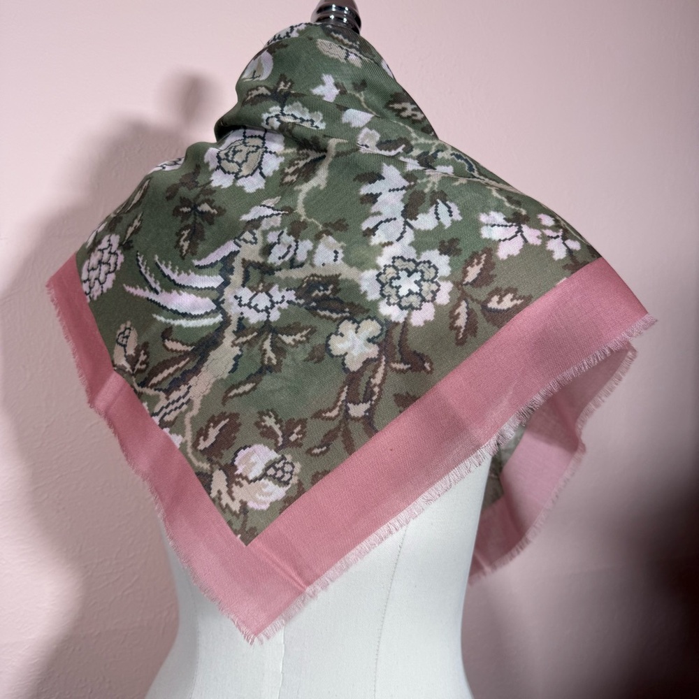 Vintage 1970’s cottagecore floral Victorian Rose pink Avocado green scarf